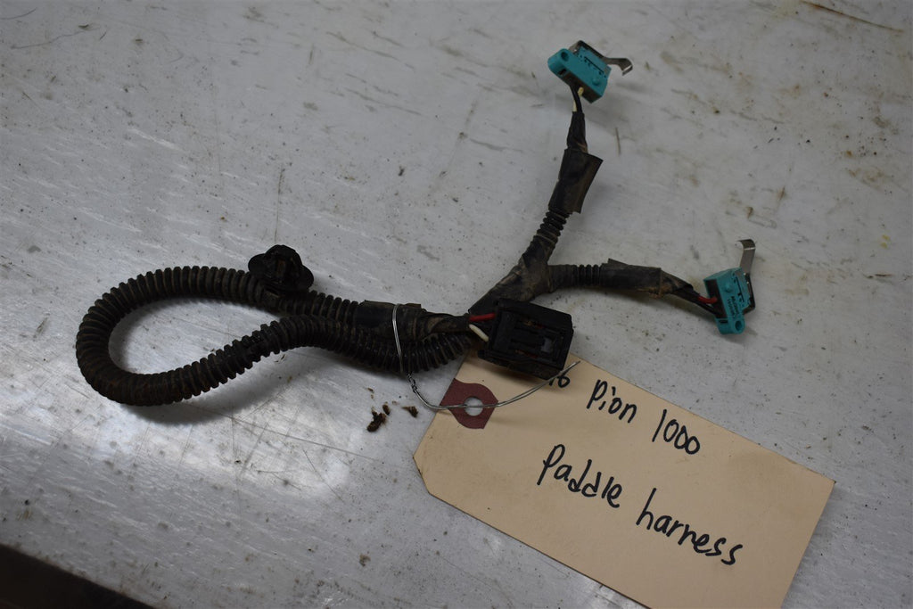 2016 Honda Pioneer 1000 5 Deluxe Paddle Harness  35440-HL4-A01