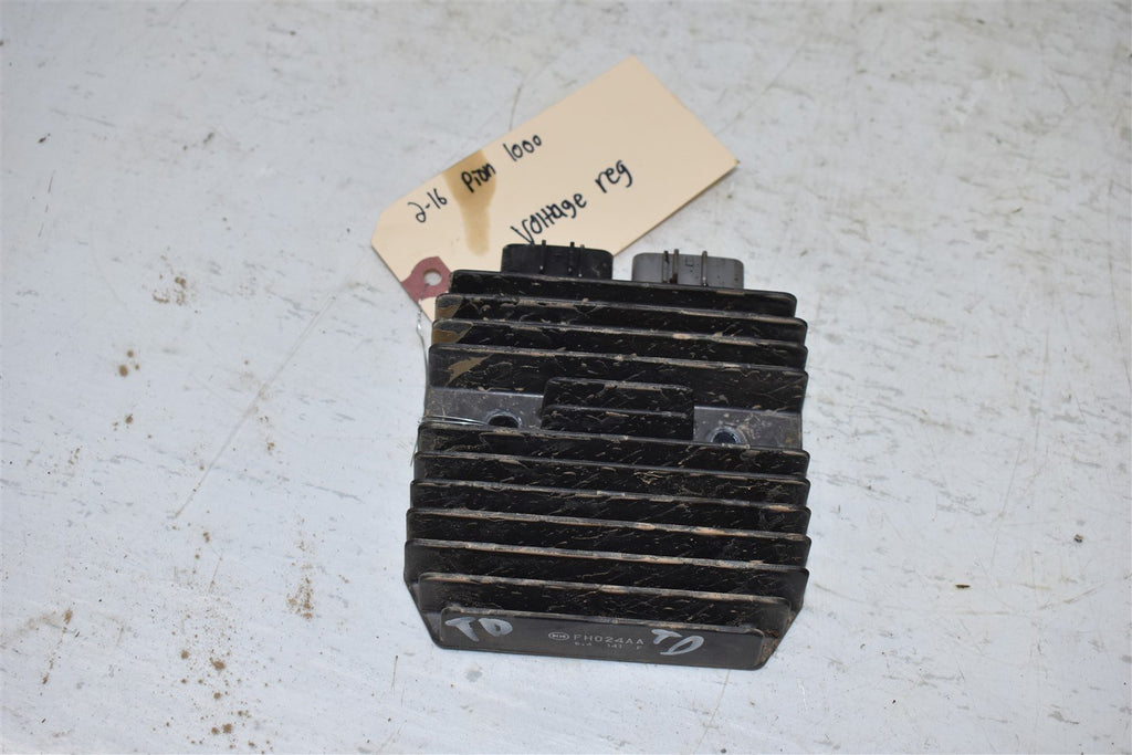 2016 Honda Pioneer 1000 5 Deluxe Voltage Regulator 31600-HL4-A01