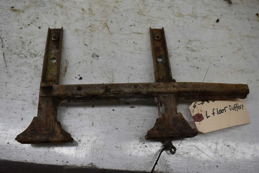 2004 Yamaha Grizzly 660 Left Floor Support 5KM-27481-10-00