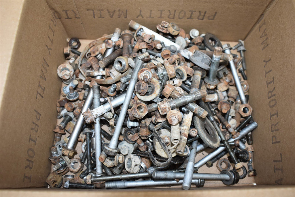 2004 Yamaha Grizzly 660  Bolts Lot