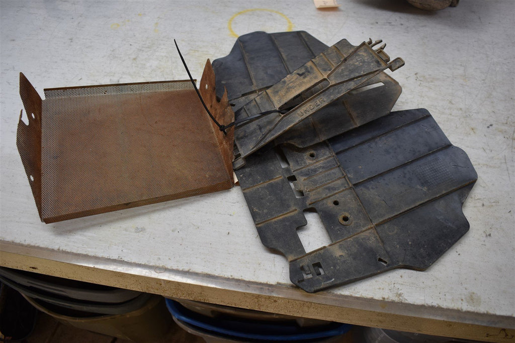 2012 Honda Foreman 500 FM Radiator Shroud 19033-HR0-F00