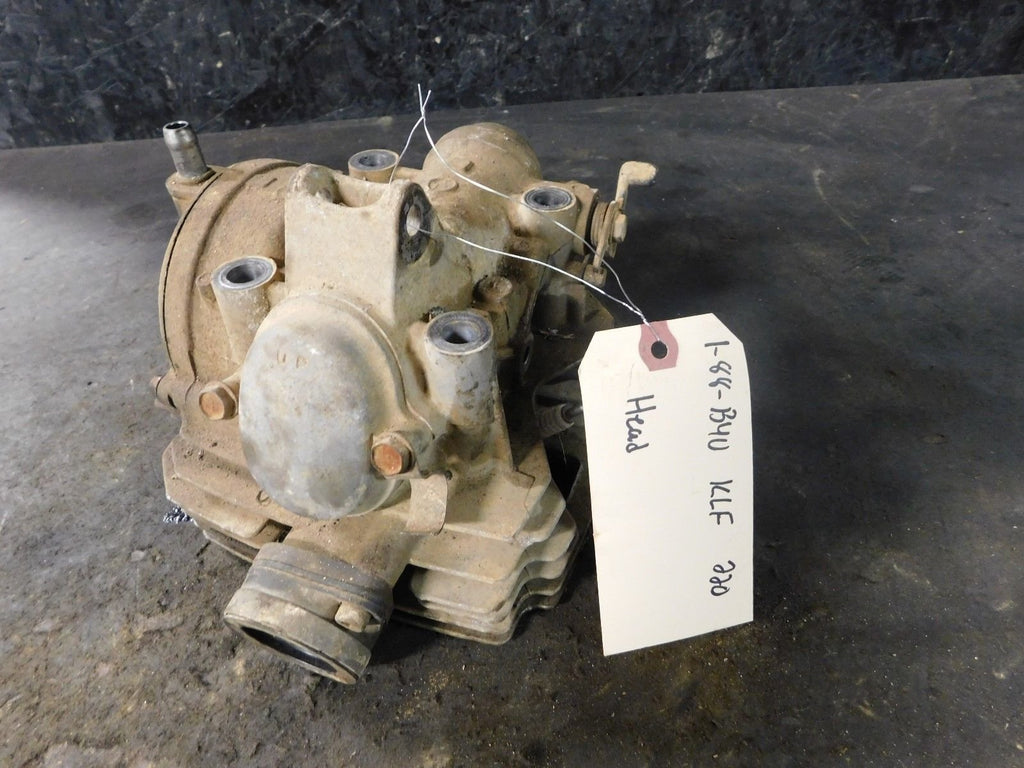 1988 Kawasaki Bayou KLF220 2x4 Cylinder Head w/ Valves - Cam 11008-1197