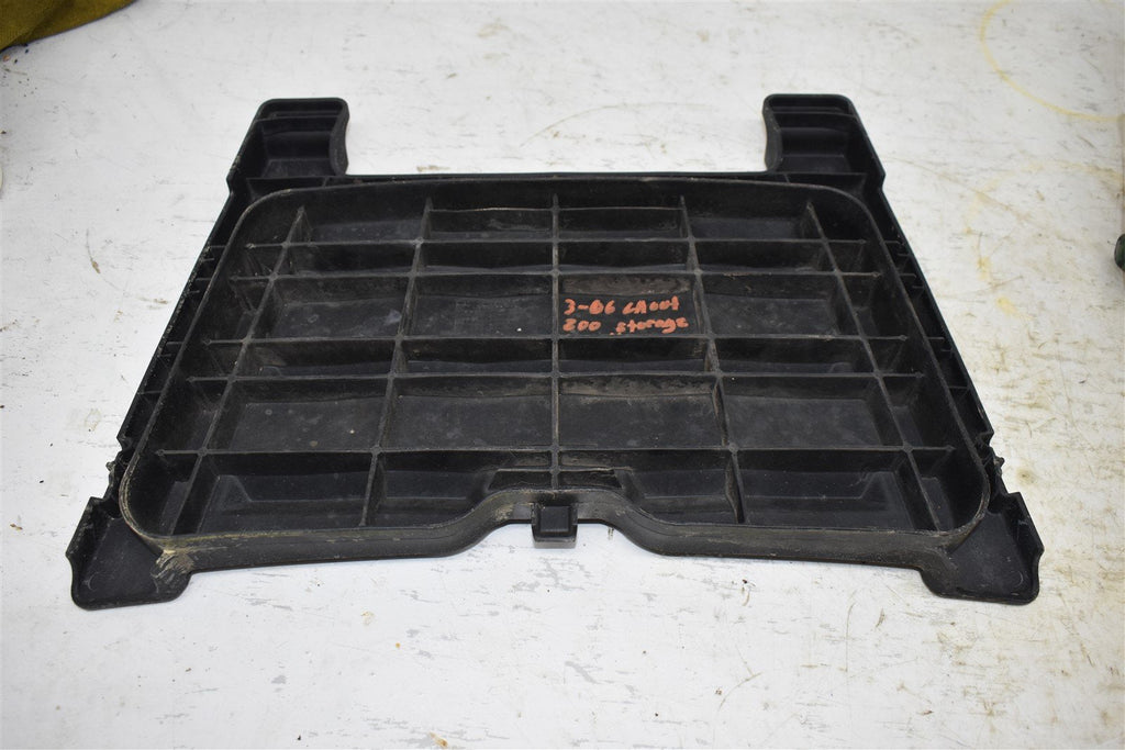 2006 Can-Am Outlander 800 XT Storage Lid 705001853