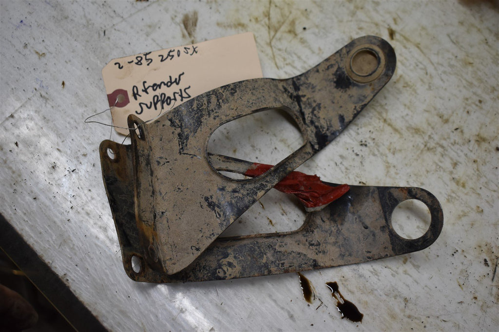 1985 Honda ATC 250 SX Rear Fender Supports 80121-HA6-000 , 80122-HA6-000