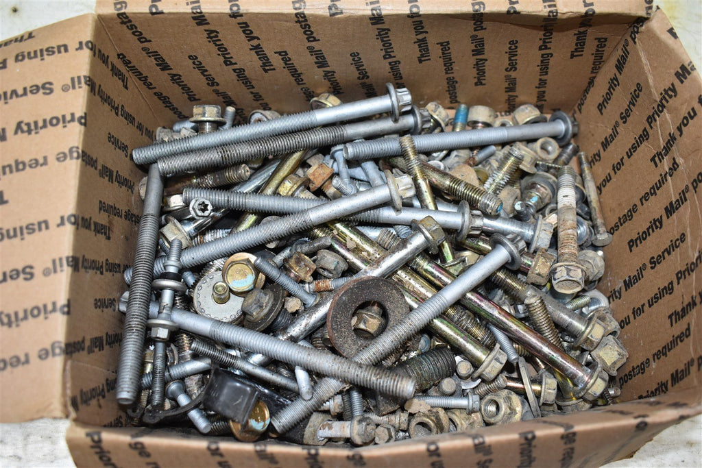 2009 Can-Am Outlander 800 MAX XT Bolts Lot
