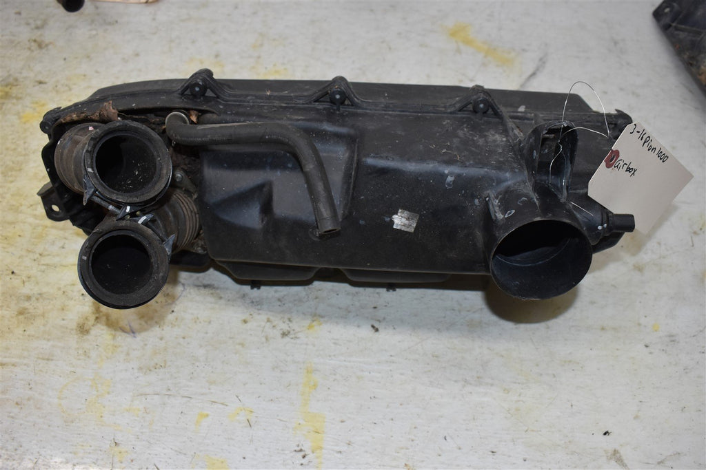 2016 Honda Pioneer 1000-5 Deluxe Air Box 17220-HL4-A01 17230-HL4-A01
